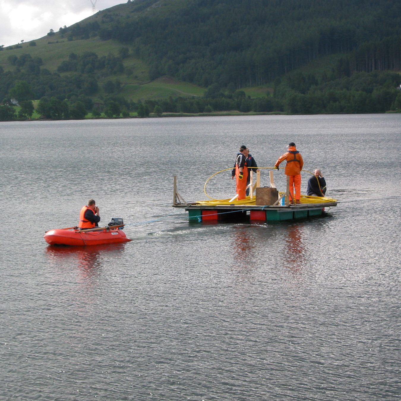 Fiberlegging i Edlandsvatnet 2002.